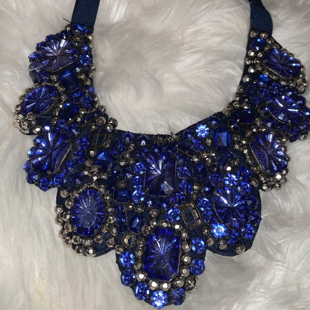 Jewel necklace (fashion jewelry)